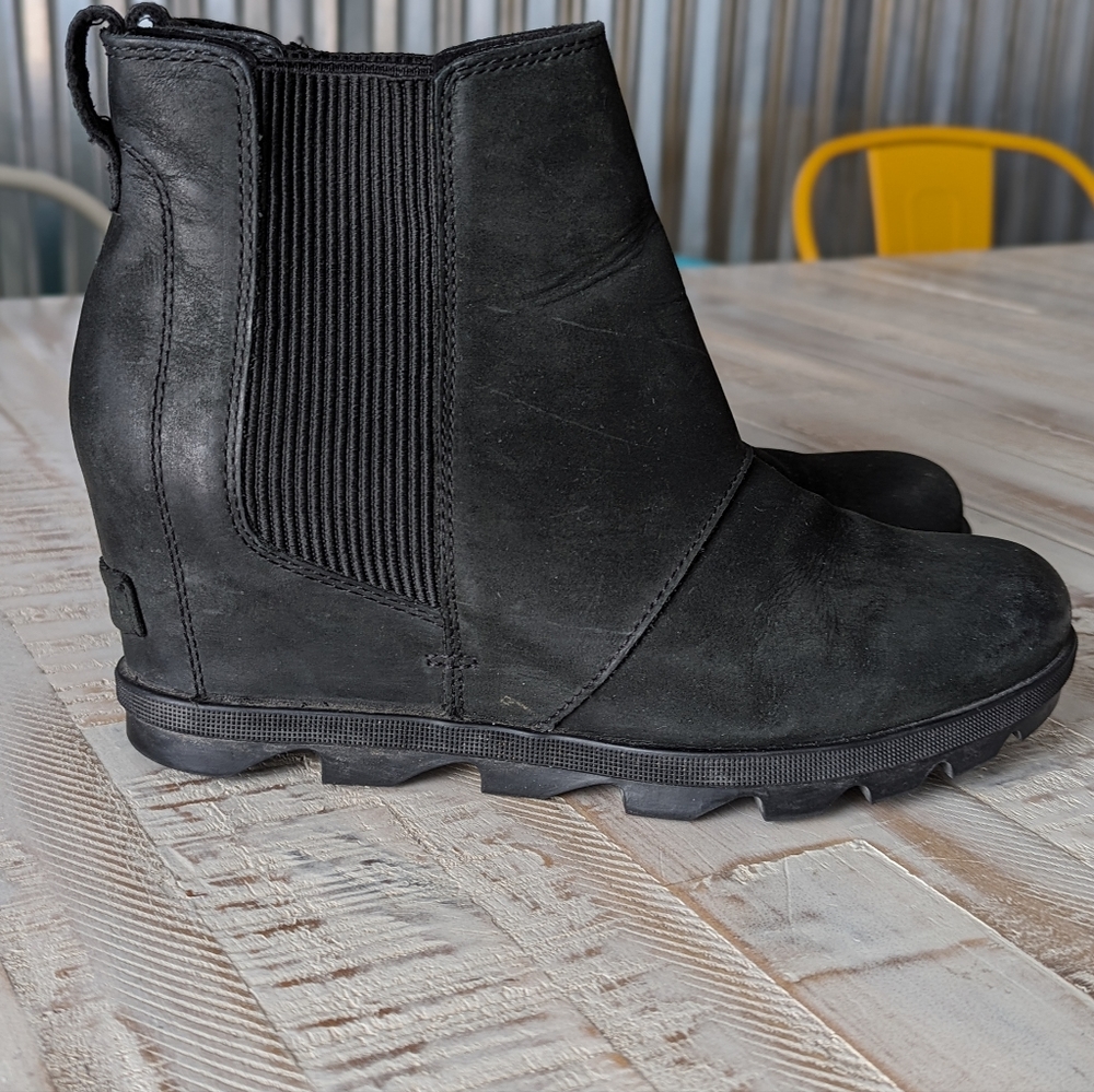 SOREL Joan of Arctic Wedge ll Chelsea Boots, Size 10.5